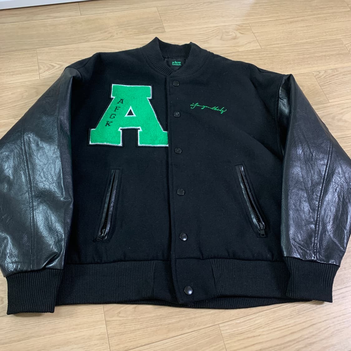 M)a few good kids 3d패치 바시티 자켓 상품이미지1