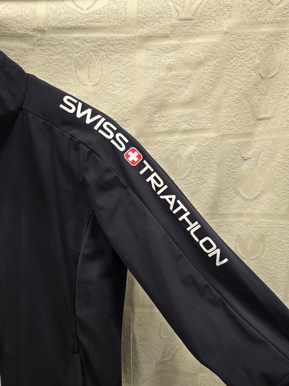 데상트 스위스 트라이애슬론 냉감 집업 자켓 85(S) 상품이미지3