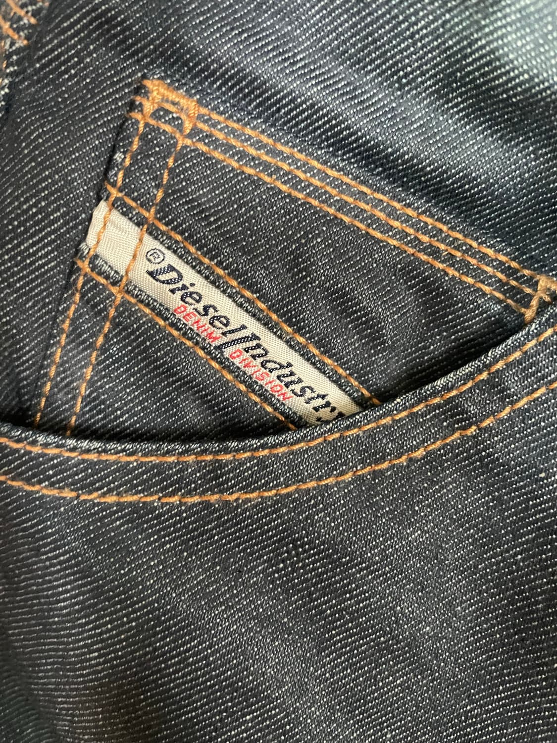 디젤 KROOOLEY 슬림캐롯 생지 데님 상품이미지4