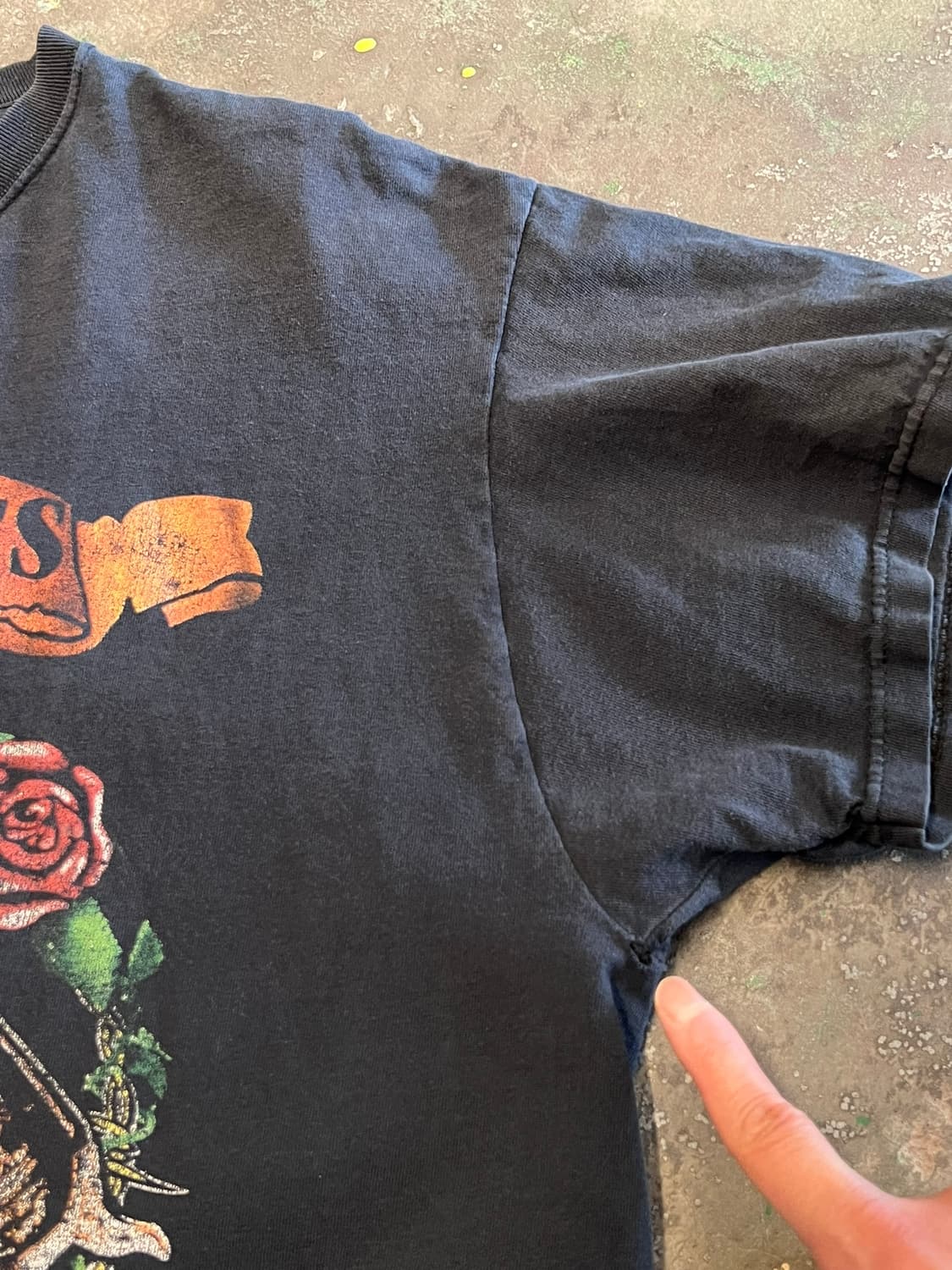 00's [XL] 빈티지 건즈앤로지스 바이커 밴드티 프룻오브더룸 페이딩 상품이미지7