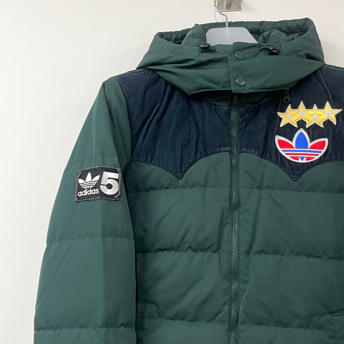 아디다스 파이어버드 패치 덕다운 딥그린 패딩 상품이미지5