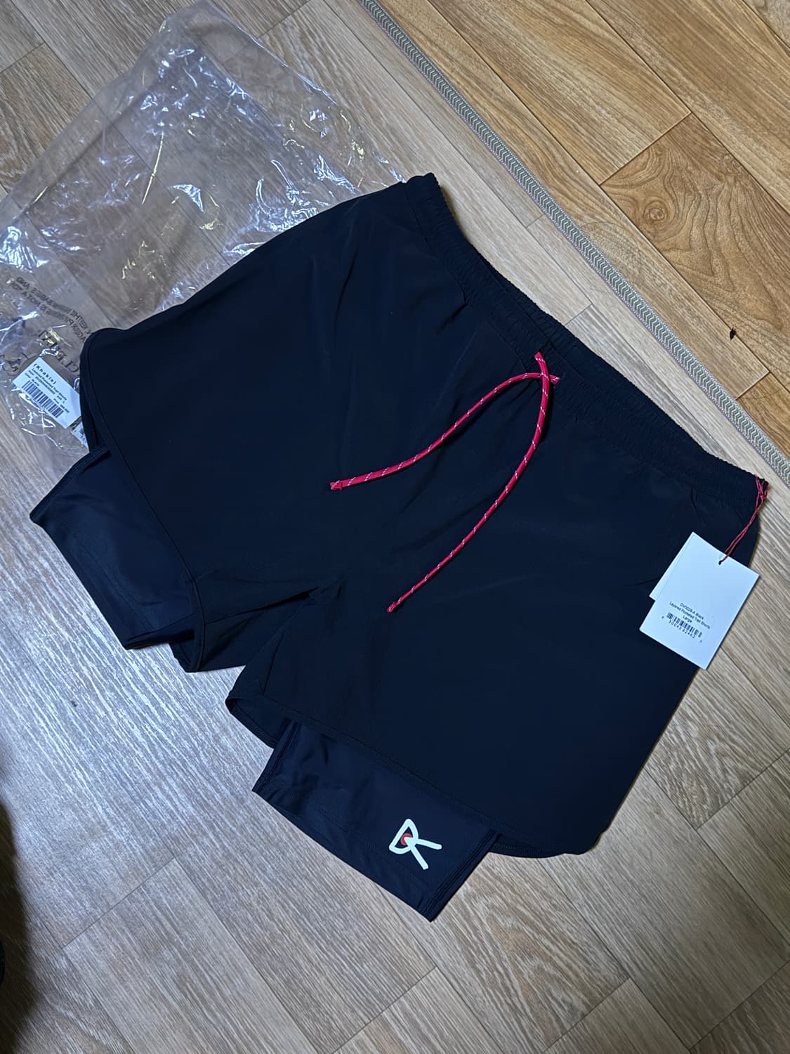 디스트릭트 비전 러닝 타이즈 쇼츠 상품이미지1