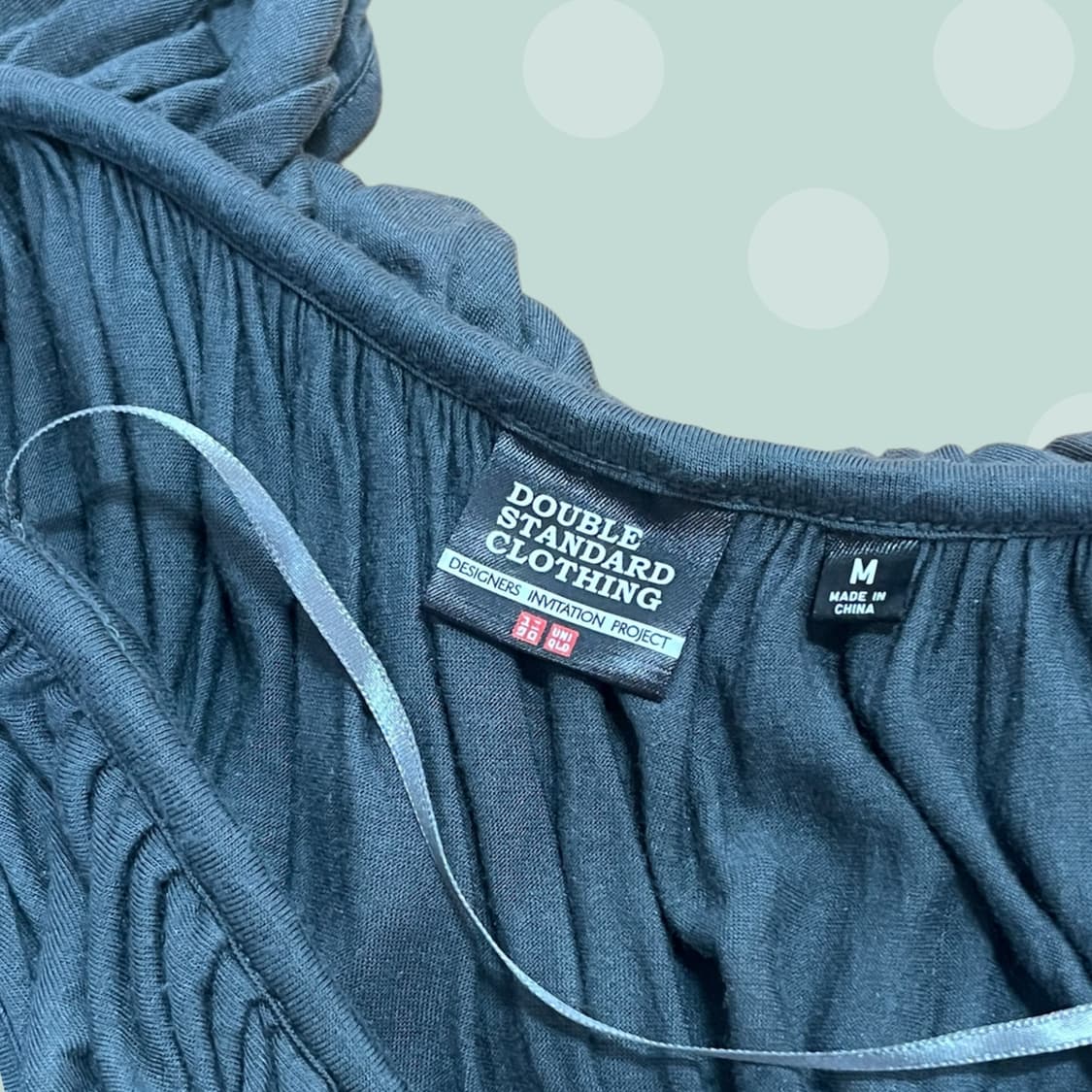 유니클로x더블스탠다드 져지 소재 차콜 블라우스 상품이미지5