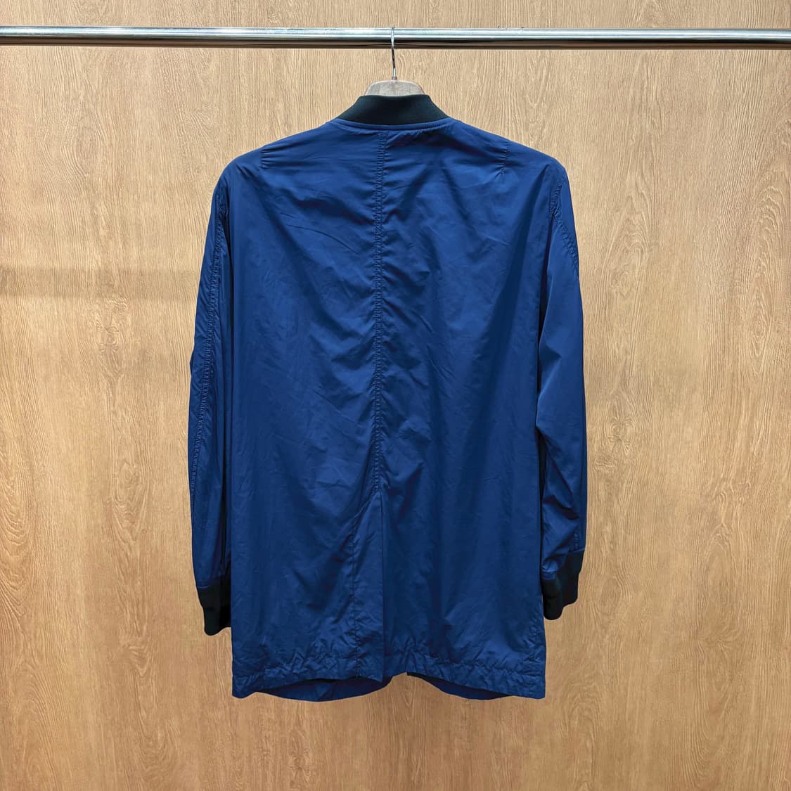 디젤 나일론 유틸리티 봄버 자켓 투웨이 지퍼 소매 포켓 디테일 네이비 상품이미지3