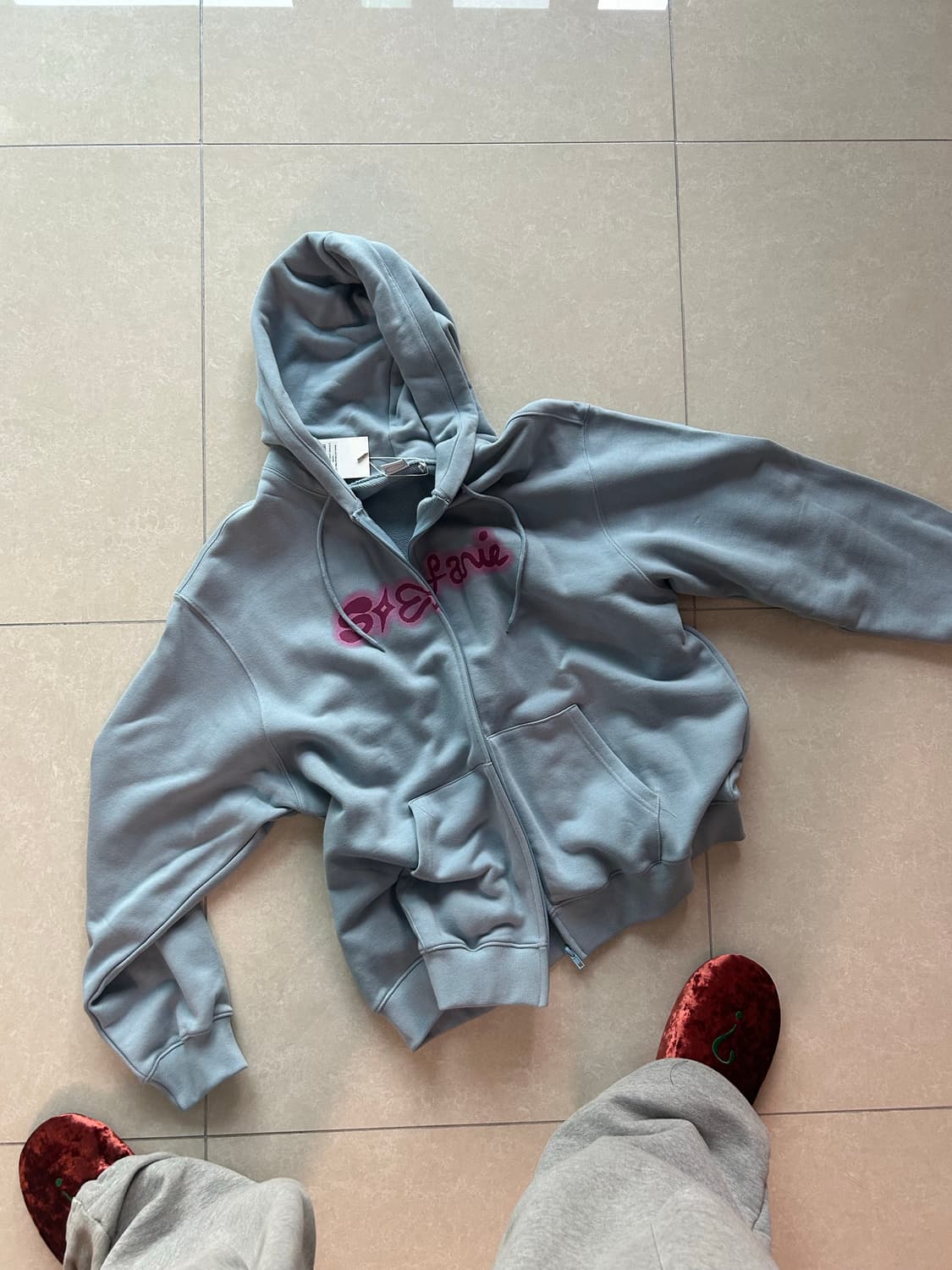 빈지노 노비츠키 스테파니 후드티  상품이미지2