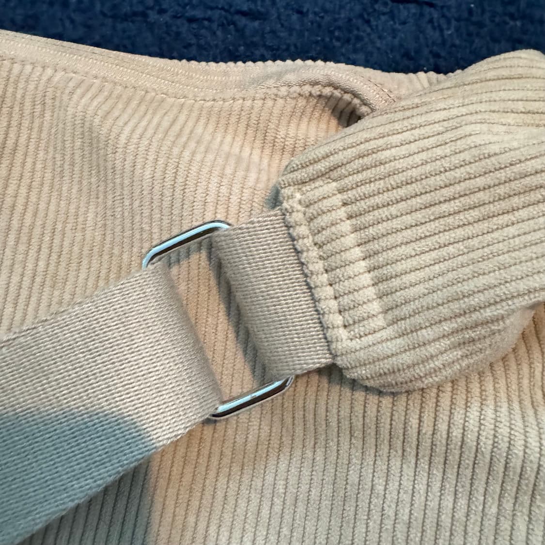 일본 유니클로 아이보리 코듀로이 크로스백 상품이미지6