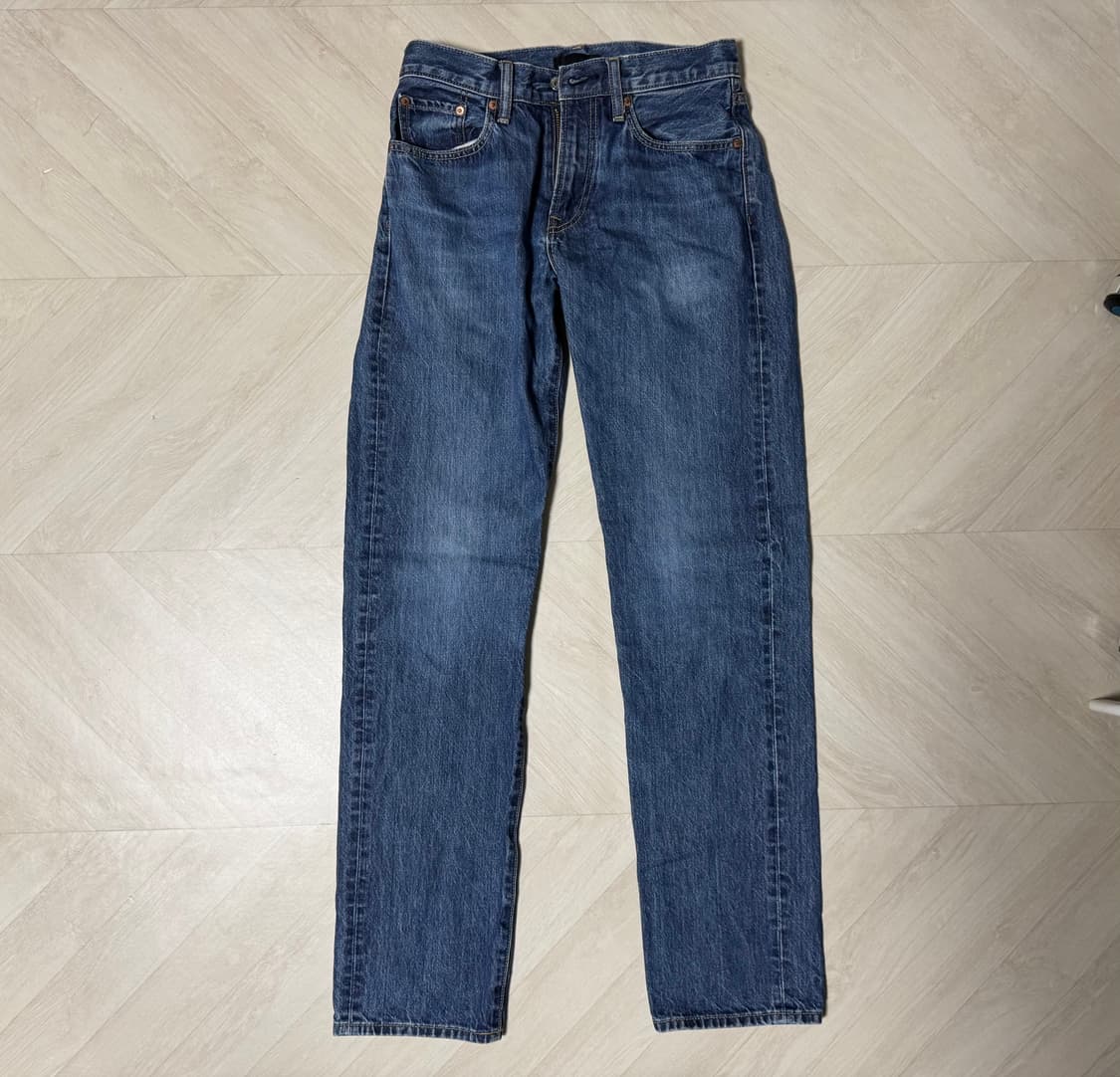 유니클로 레귤러핏 스트레이트 데님 상품이미지1