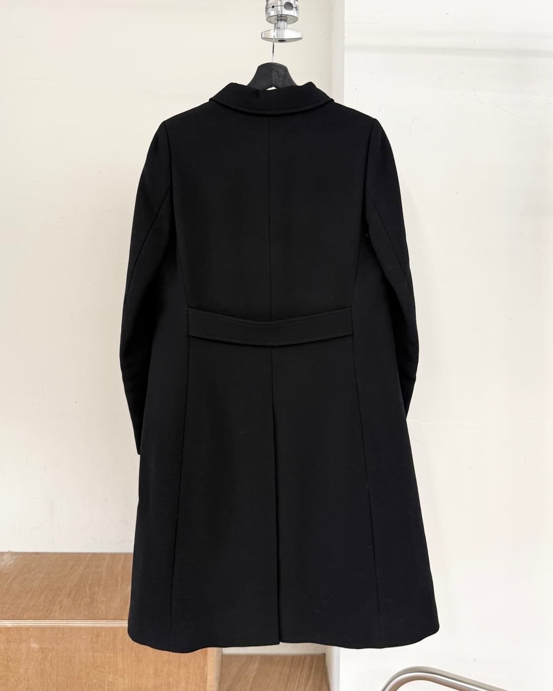 버버리 블랙 셔츠 칼라 스트레이트 라인 코트 상품이미지6