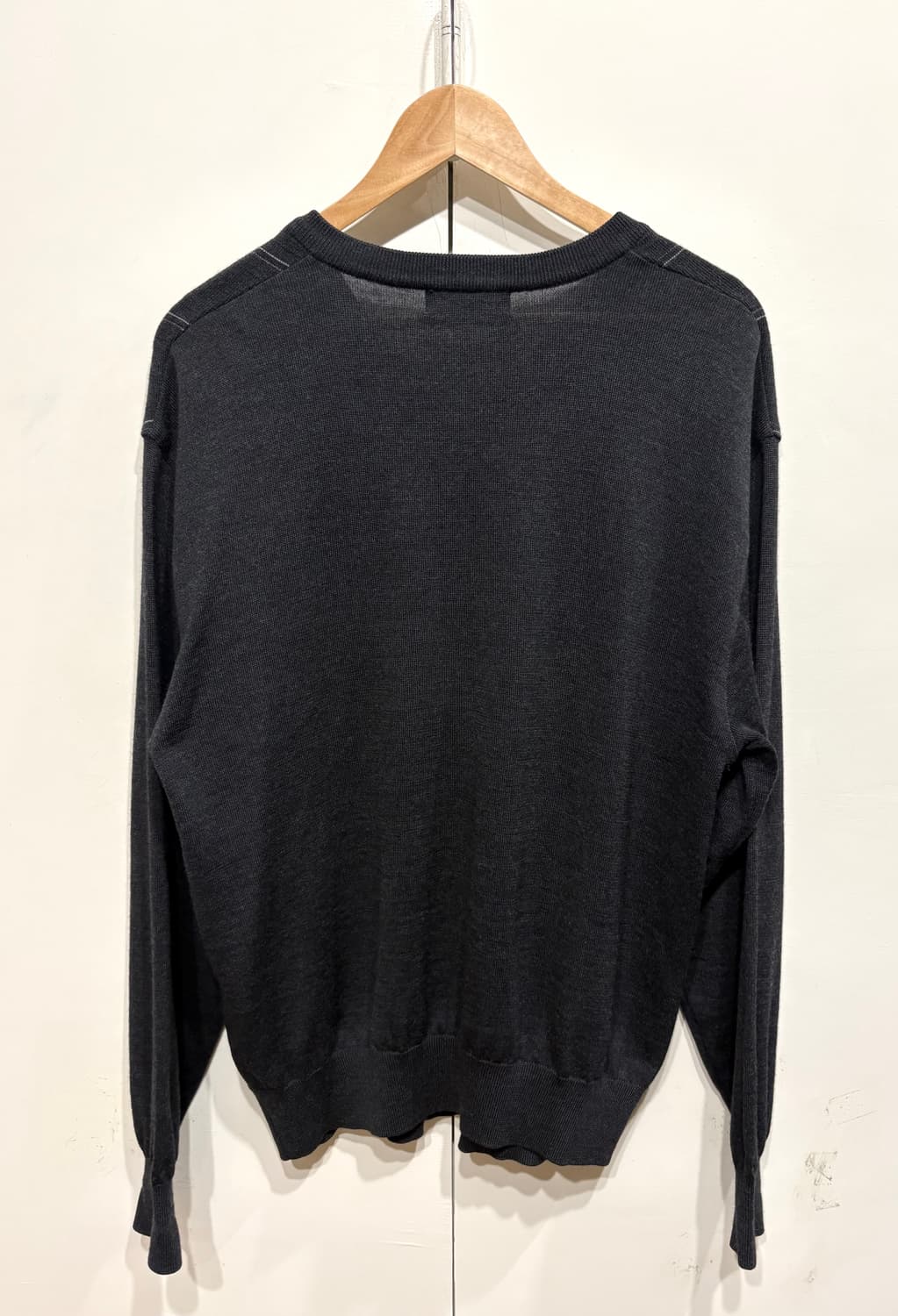 입생로랑 브이넥 울 니트 상품이미지4