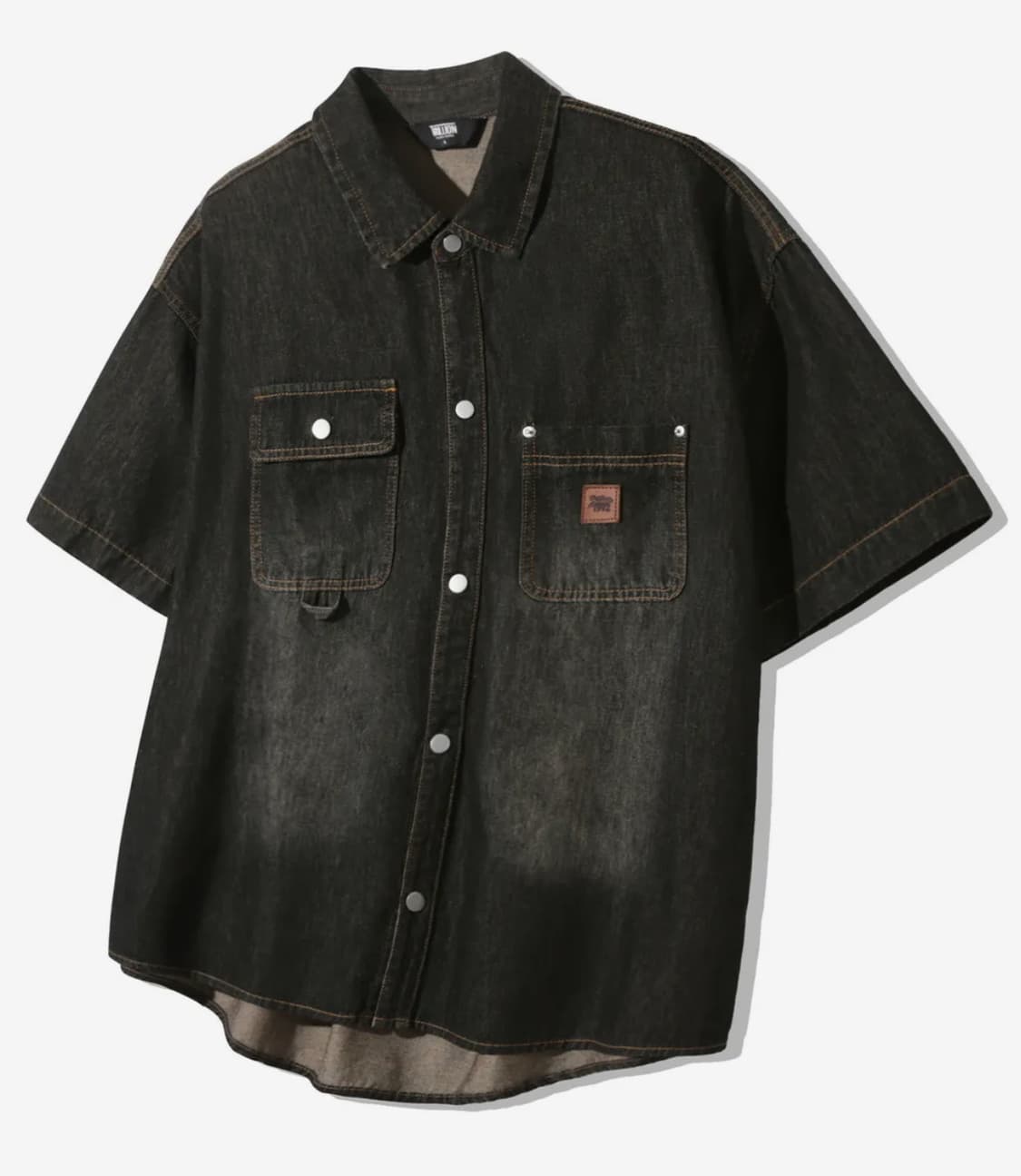 트릴리온 데님 반팔 셔츠, 레더 패치 데님 셔츠 상품이미지1