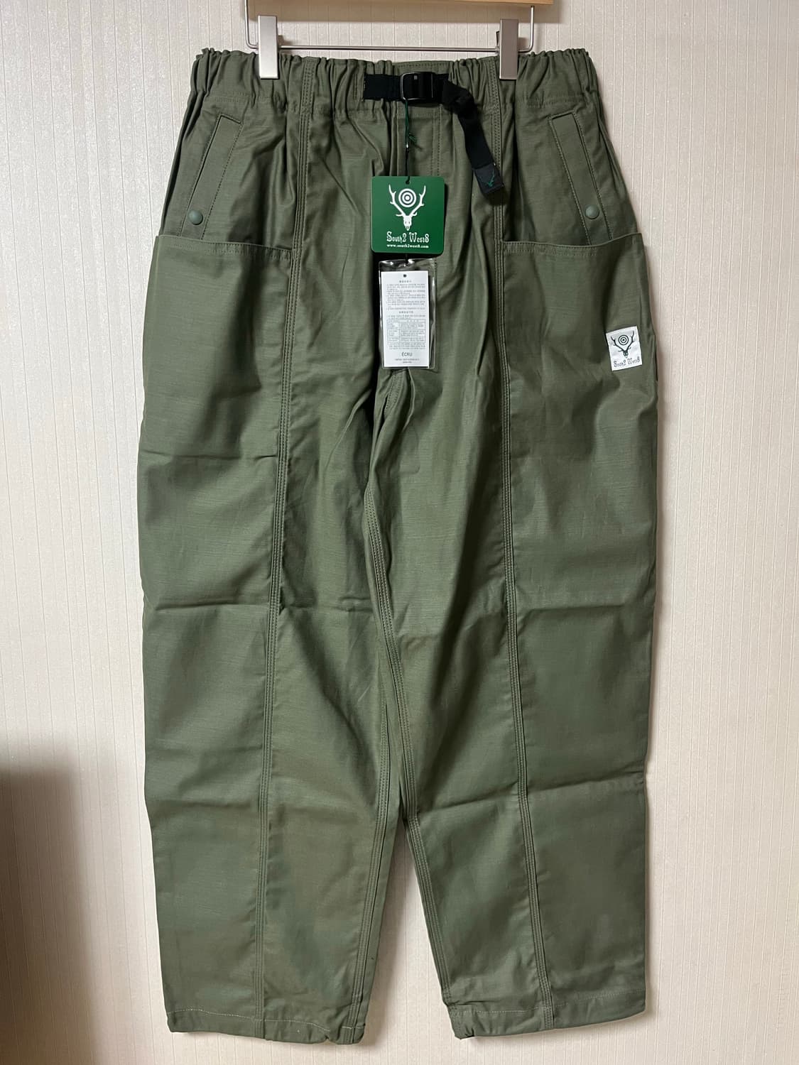 [M] 남이서팔 코티드 백사틴 카고팬츠 올리브 상품이미지1