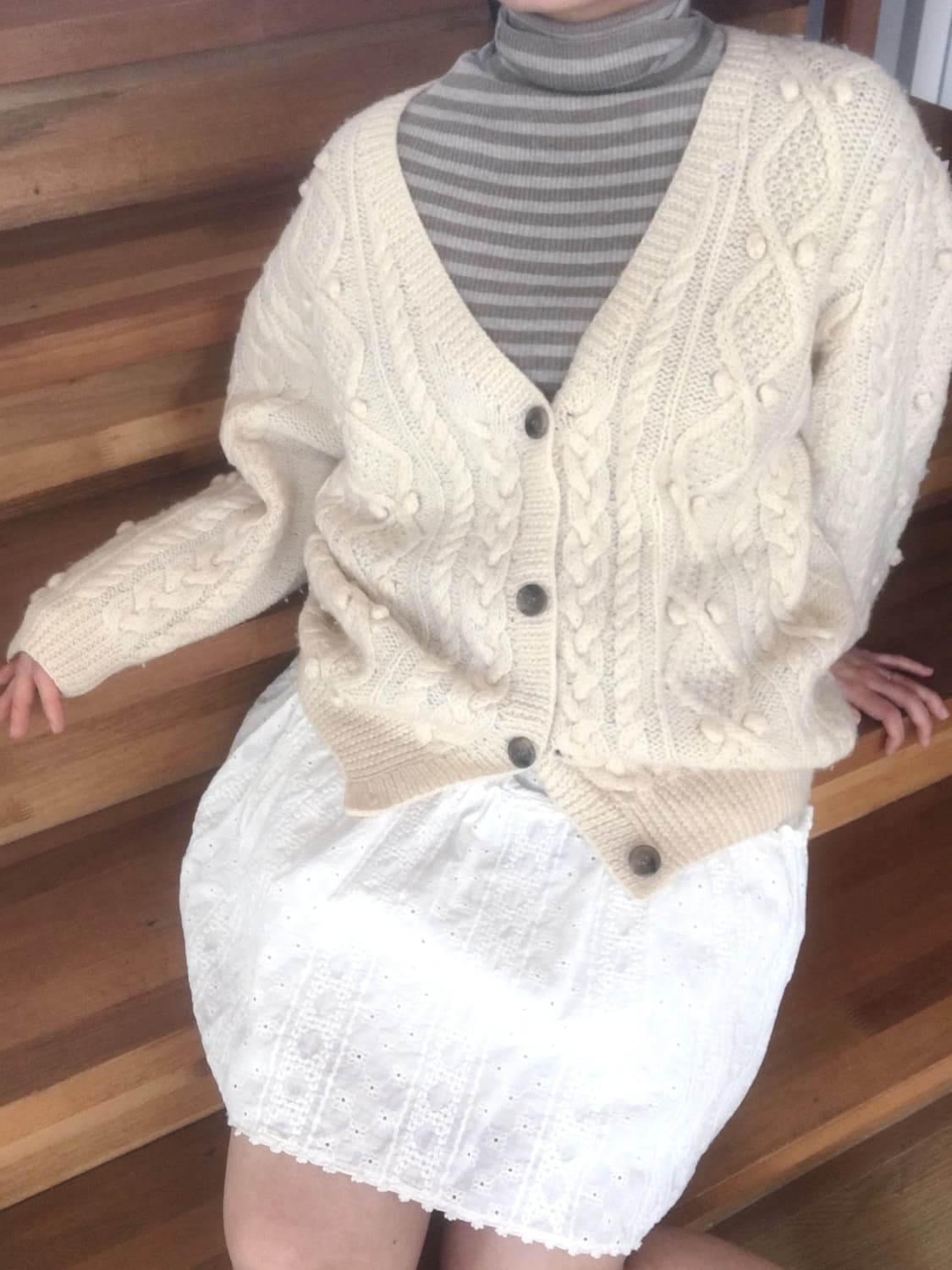 폼폼 니트 가디건 상품이미지1