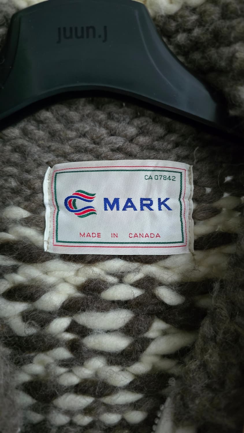 캐나다 울100% 코위찬 가디건 105~110 싸이즈 판매 합니다. 상품이미지4