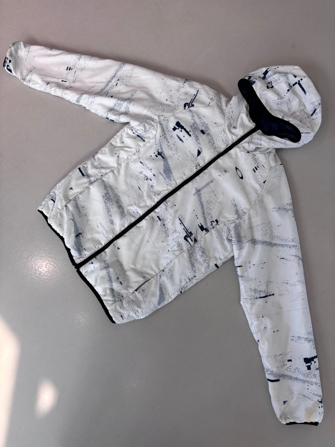 Vintage Oakley Jumper 상품이미지3