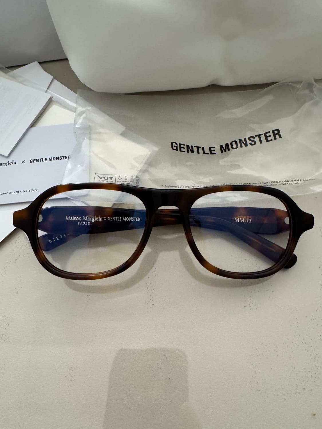 젠틀몬스터 x 메종 마르지엘라 MM113 상품이미지1