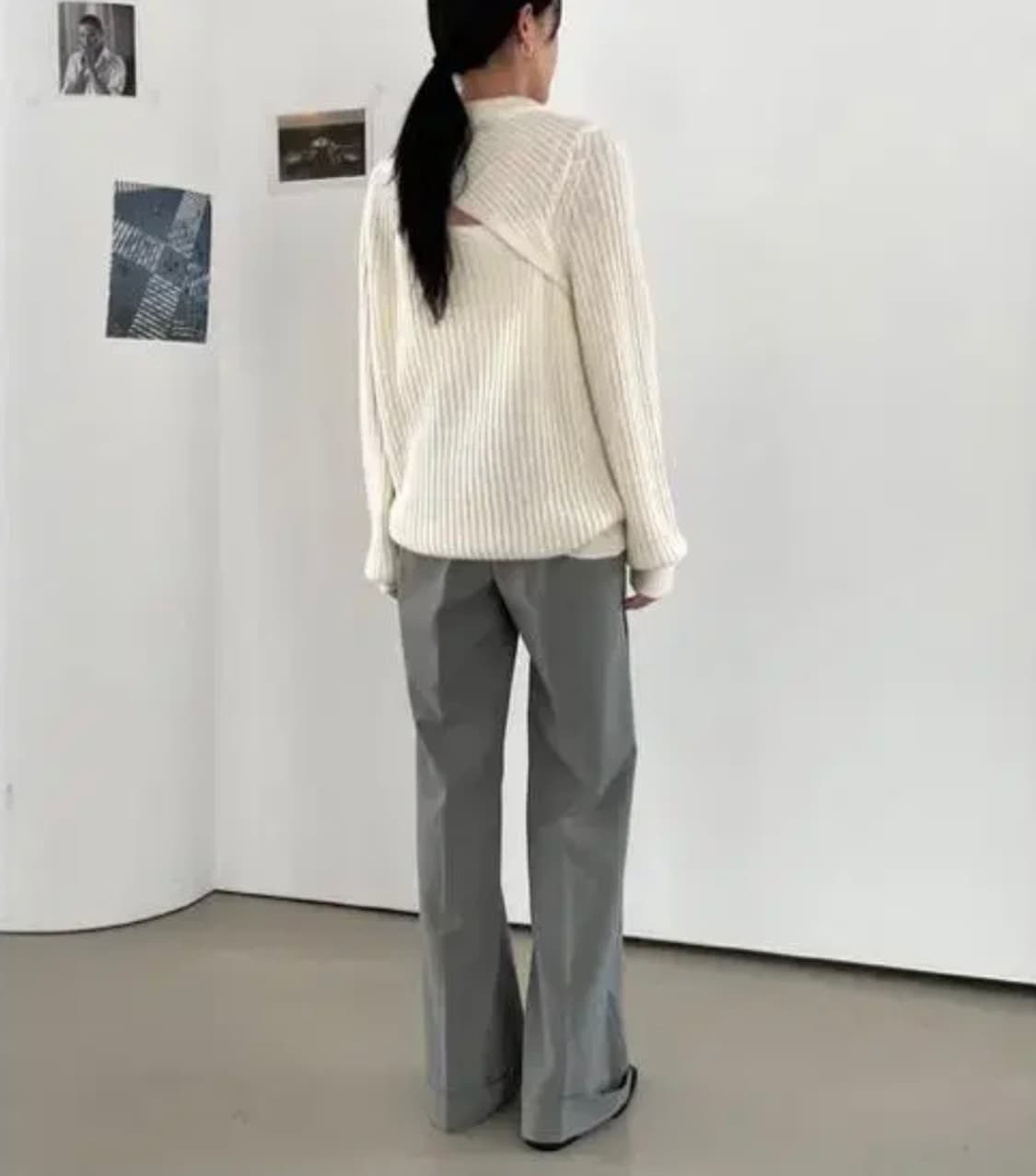 모어댄파라다이스 컷아웃 니트 상품이미지2