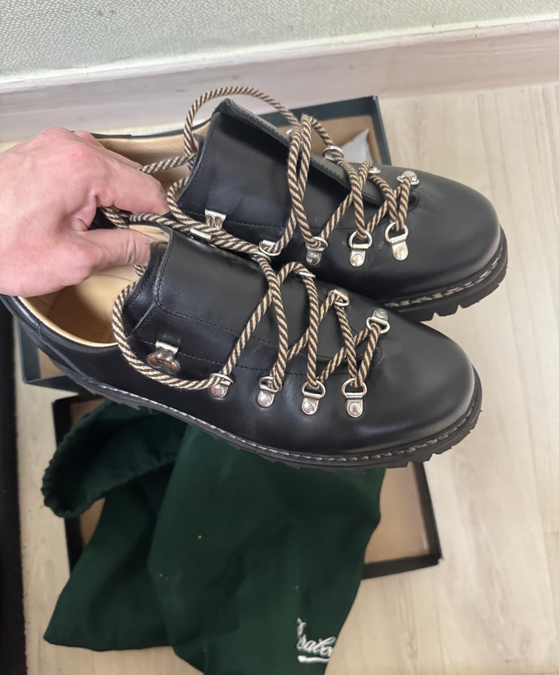 파라부트 클루사즈 블랙 280 상품이미지3