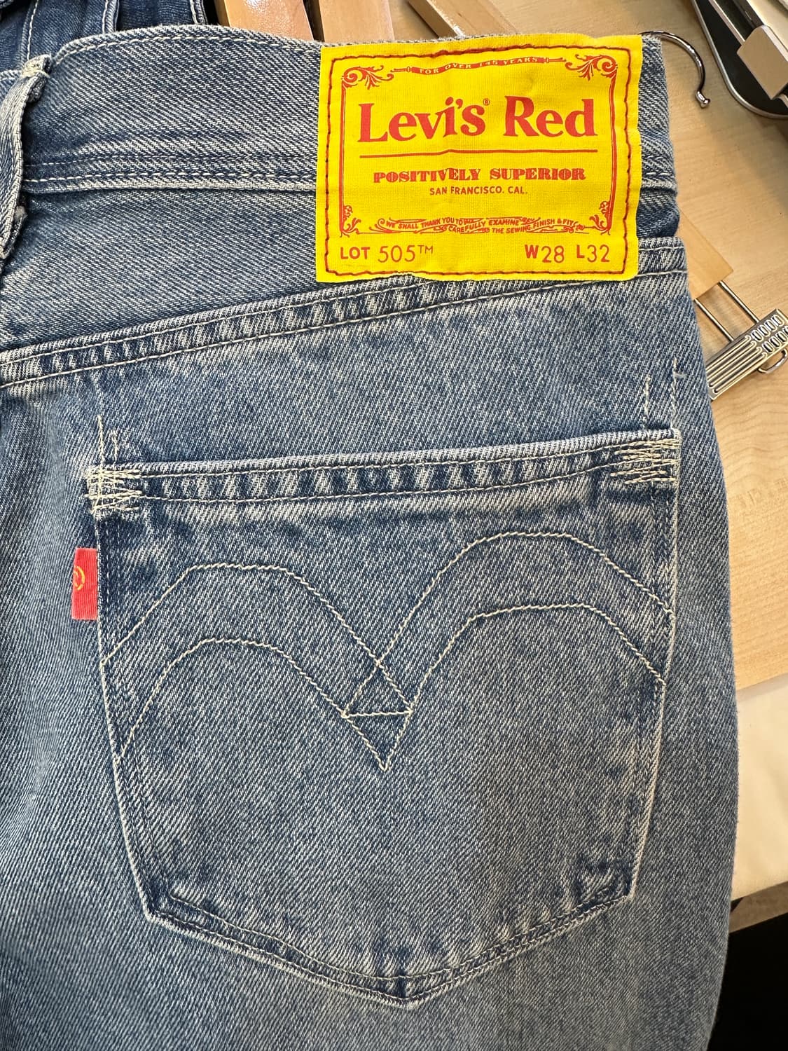28) 리바이스 레드 중연청 일자 데님 상품이미지4