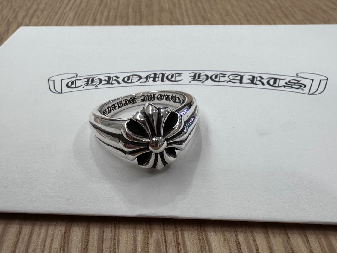 미착용) 크롬하츠 컷아웃 실버링 CH 플러스 스몰 (US 10) 상품이미지1