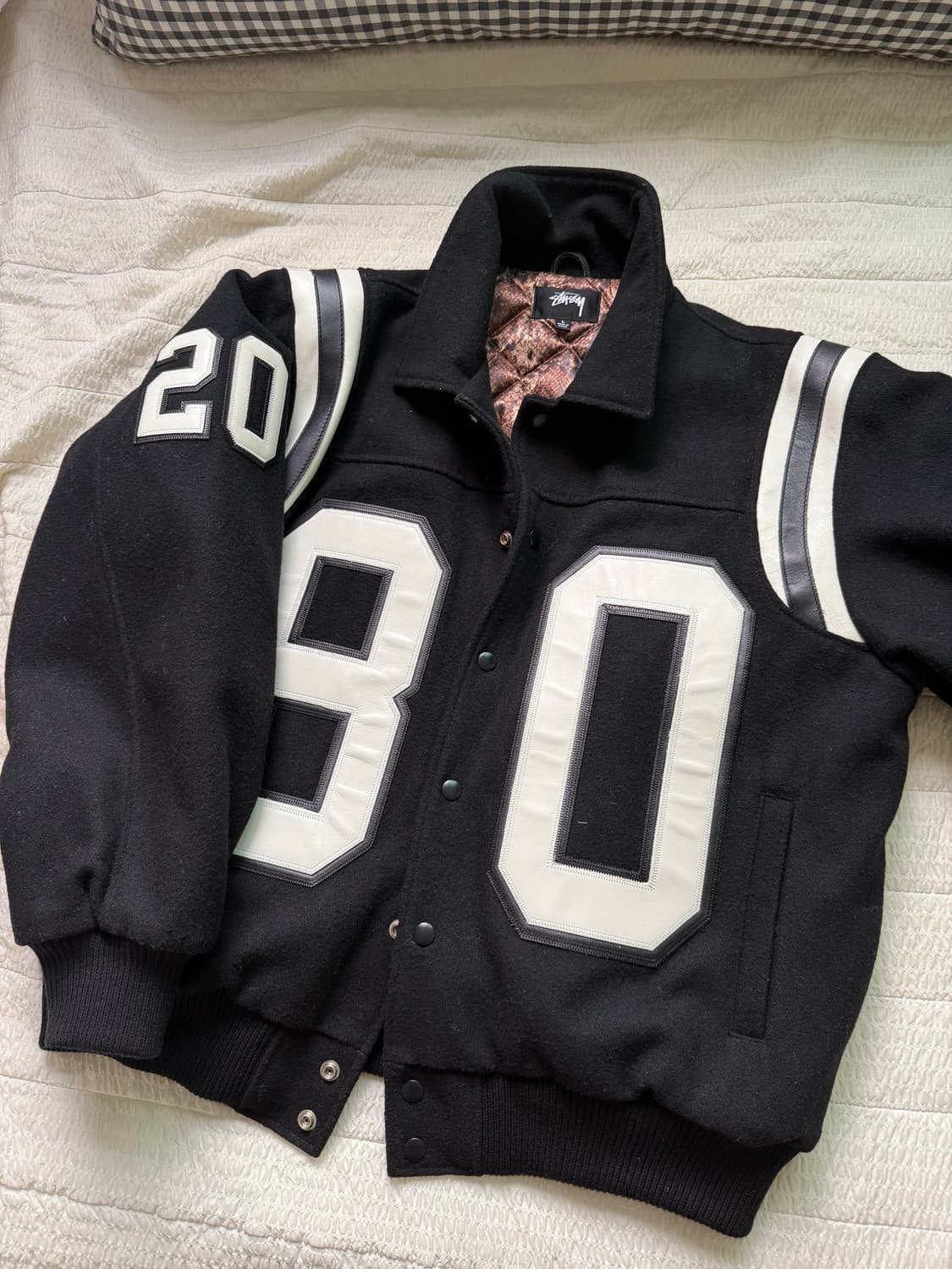 스투시 80 울 바시티 자켓 블랙 상품이미지3