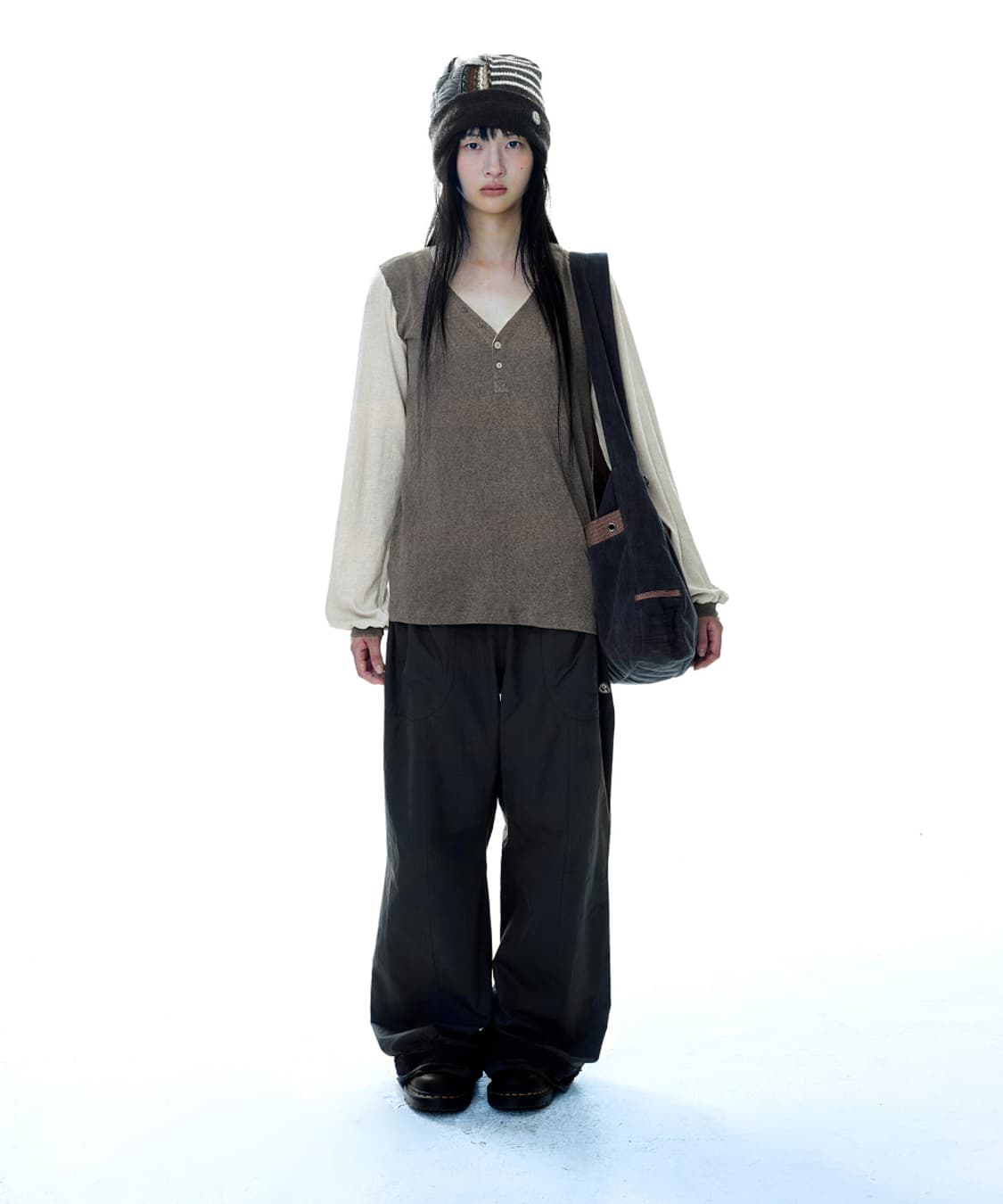 코이세이오 COYSEIO 스너그 버튼 롱슬리브 브라운 상품이미지2