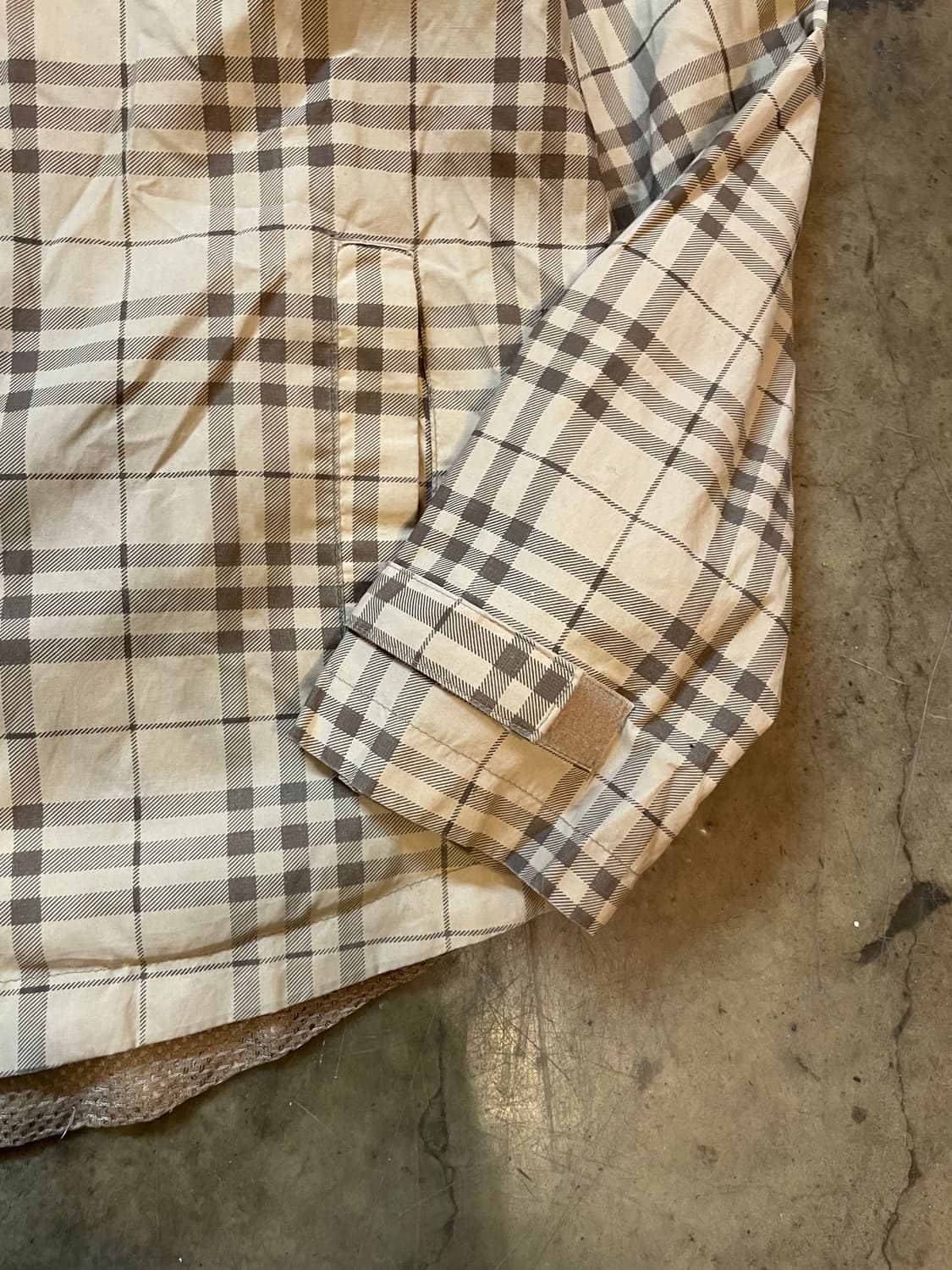 버버리 블루라벨 노바체크 후드 바람막이 자켓 양홍원 바람막이 상품이미지4