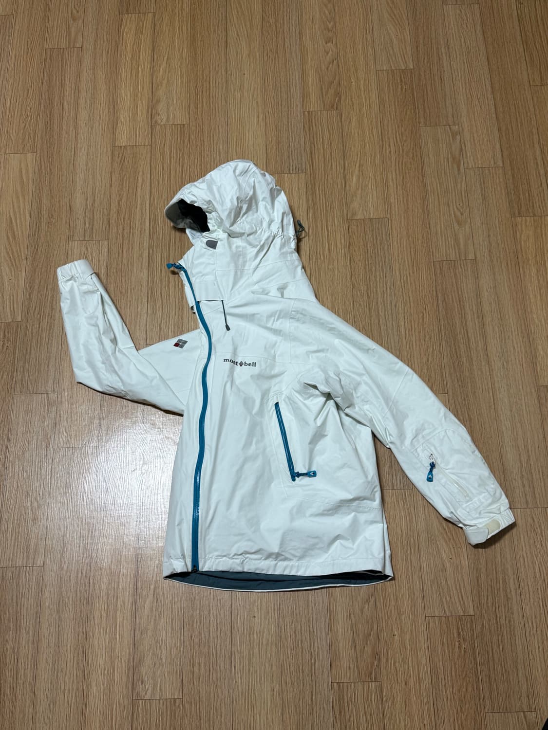 몽벨 스톰파카 바람막이 상품이미지1