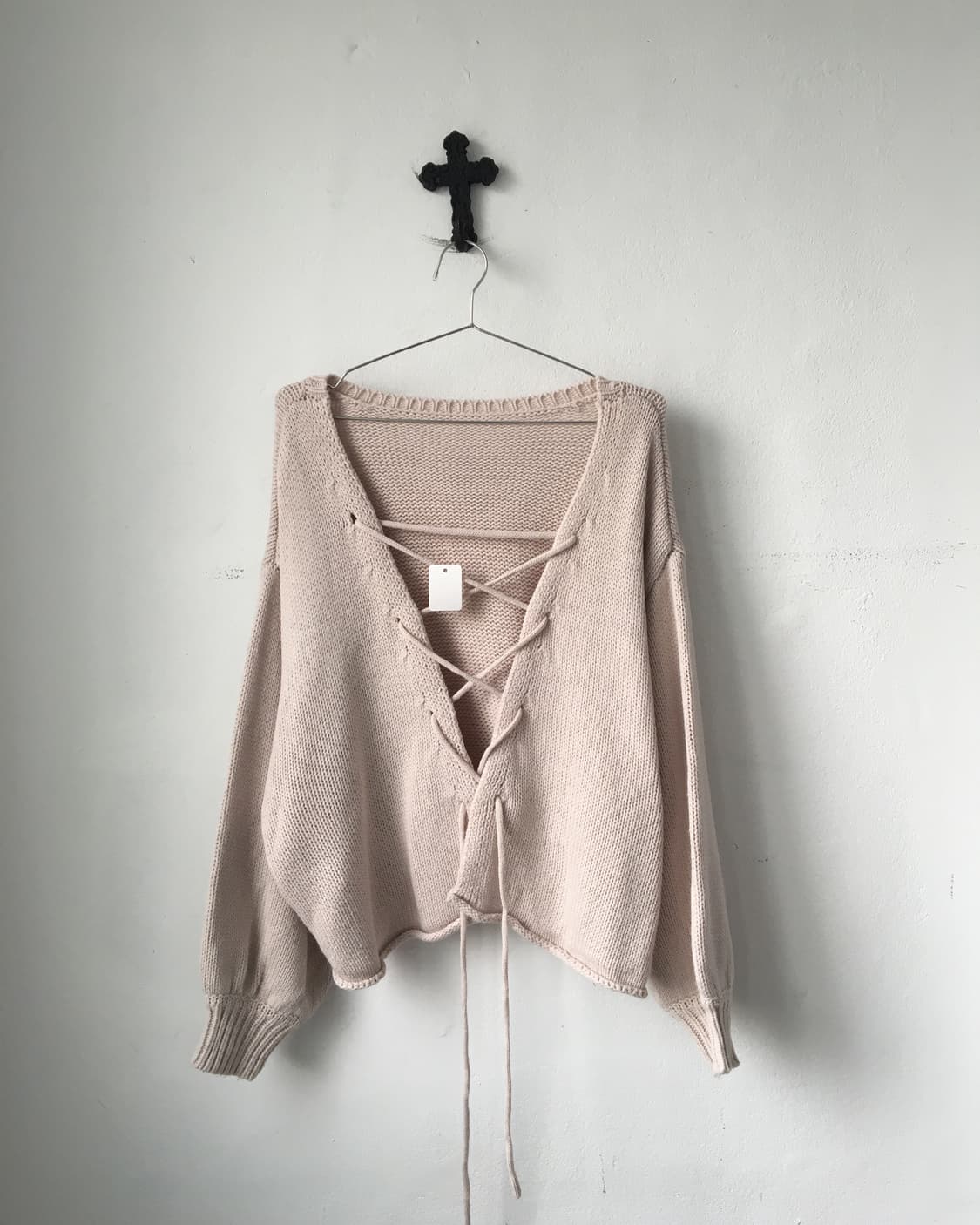 Lace up point knit cardigan 상품이미지2