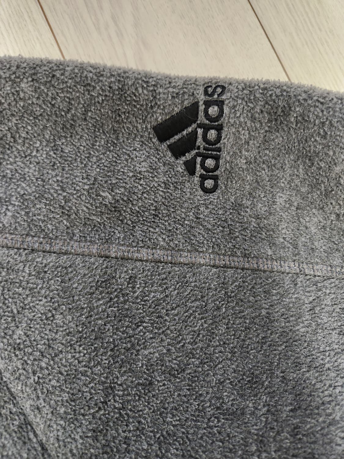 아디다스 기모 풀집업 그레이 115

사용감 외에 오염없이 깨끗해요^^
 상품이미지3