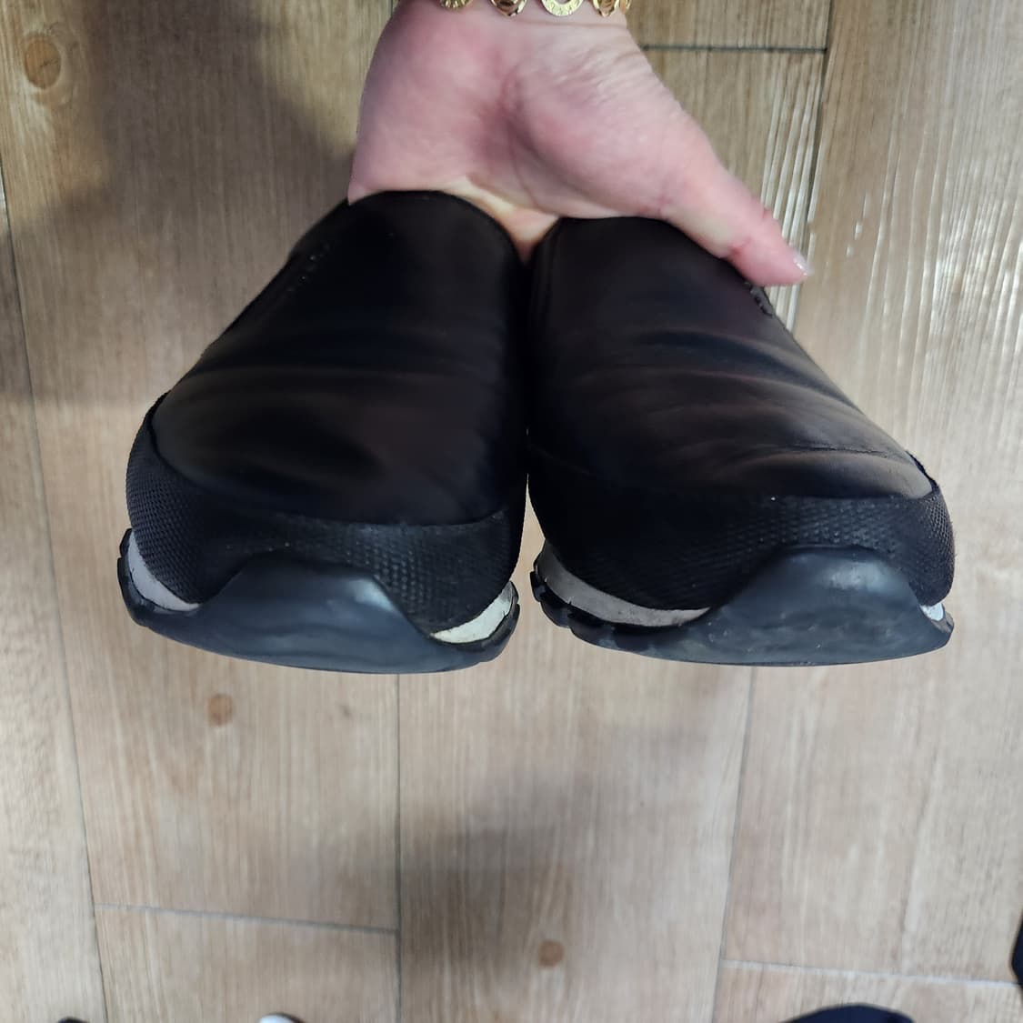 프라다 가죽 슬립온 265 상품이미지5