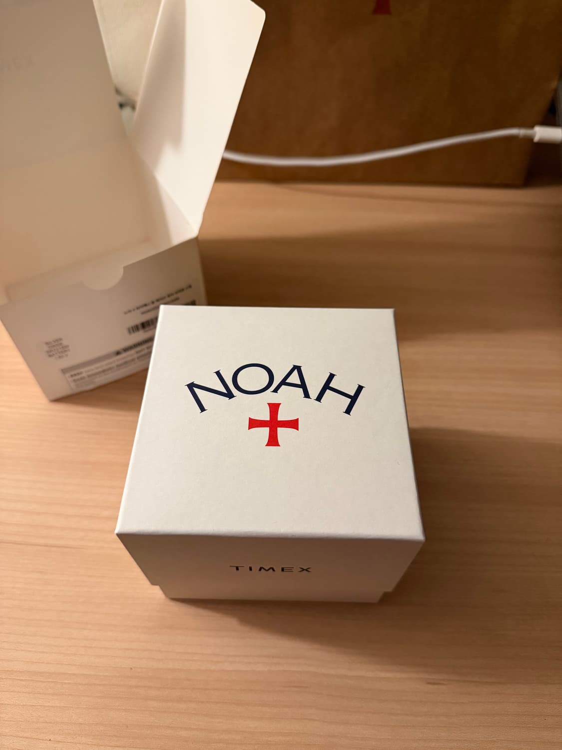 노아 x 타이맥스 브라운 스틸 상품이미지2