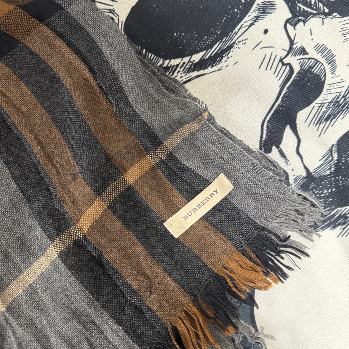 버버리 목도리 상품이미지3