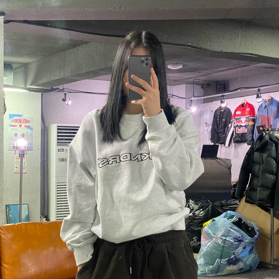 위캔더스 자수 빅로고 그레이 맨투맨 B3483 상품이미지1