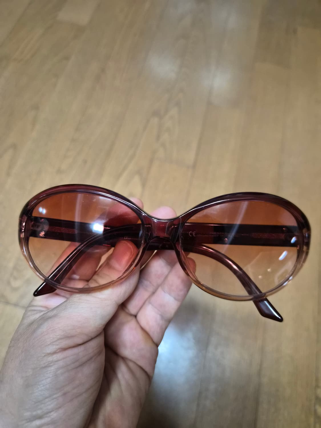 (정품) 디올 DIOR 큐빅 로고 선글라스 (여자 명품 안경테) 상품이미지3