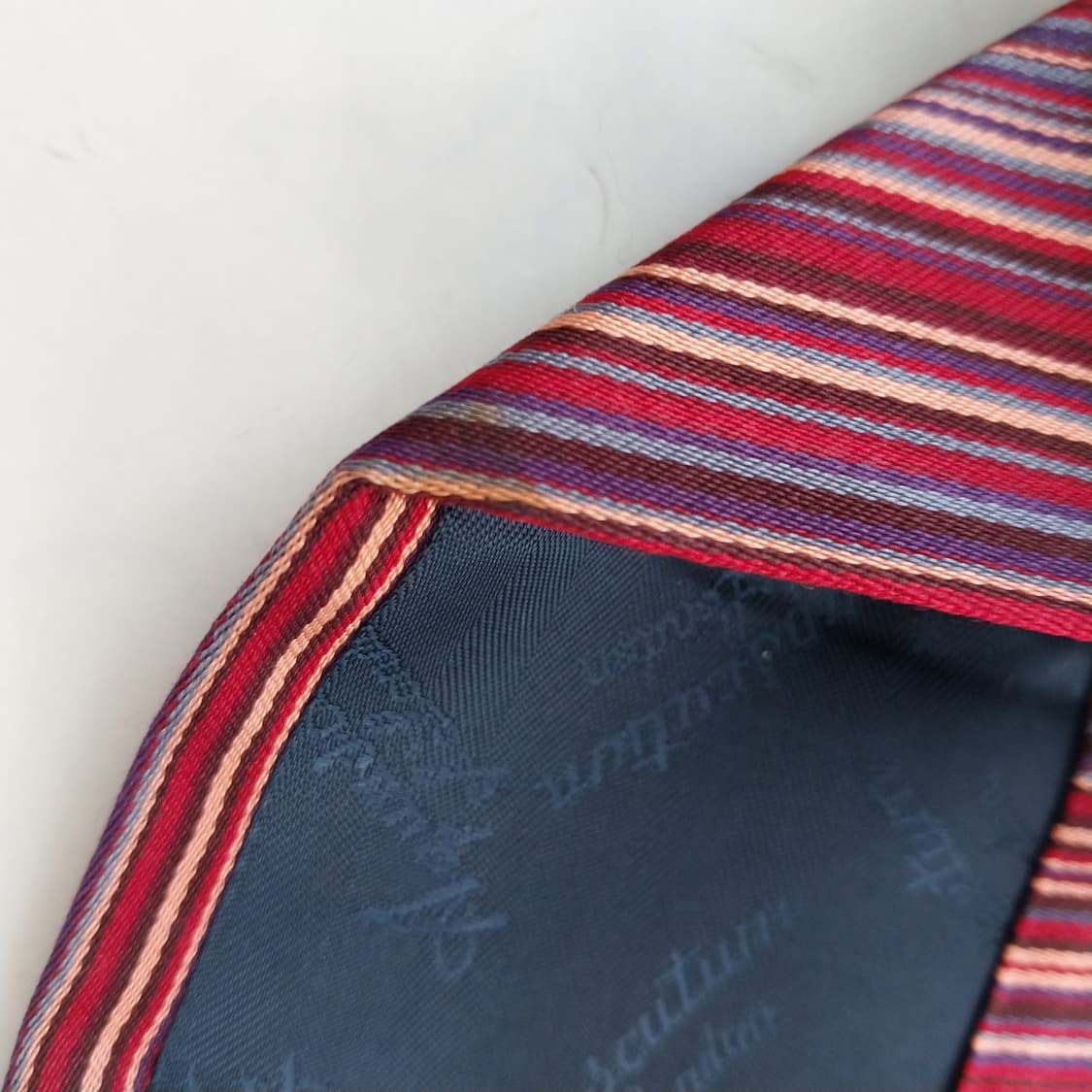 아쿠아스큐텀 실크 레드 스트라이프 넥타이 9.1cm A등급 K2544 상품이미지10