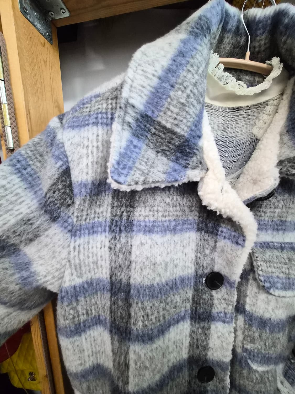 보브 뽀글 체크셔츠 코트 상품이미지4