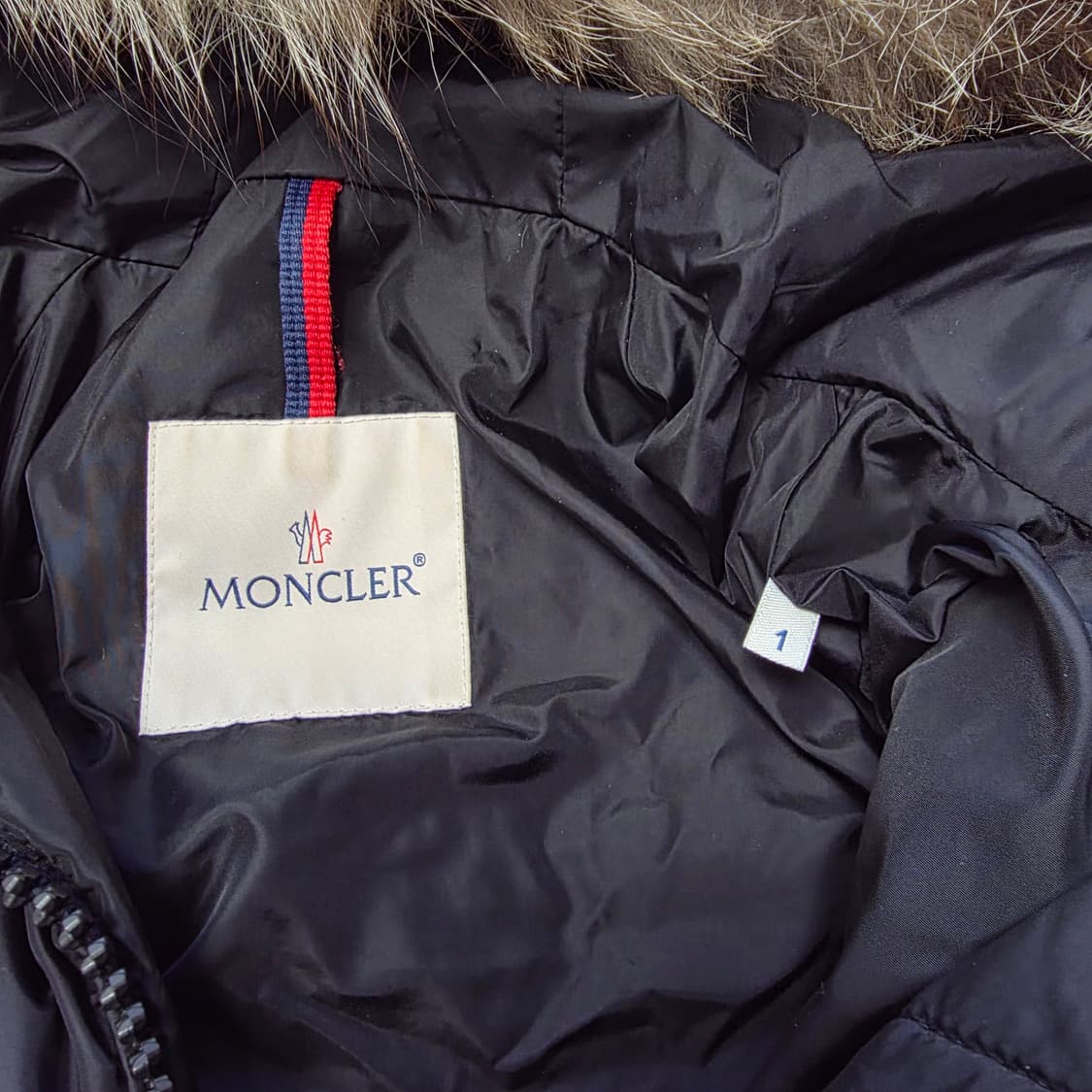 {클로젯}[1][22F/w백화점판]몽클레어 클리온 숏 다운 패딩 상품이미지3