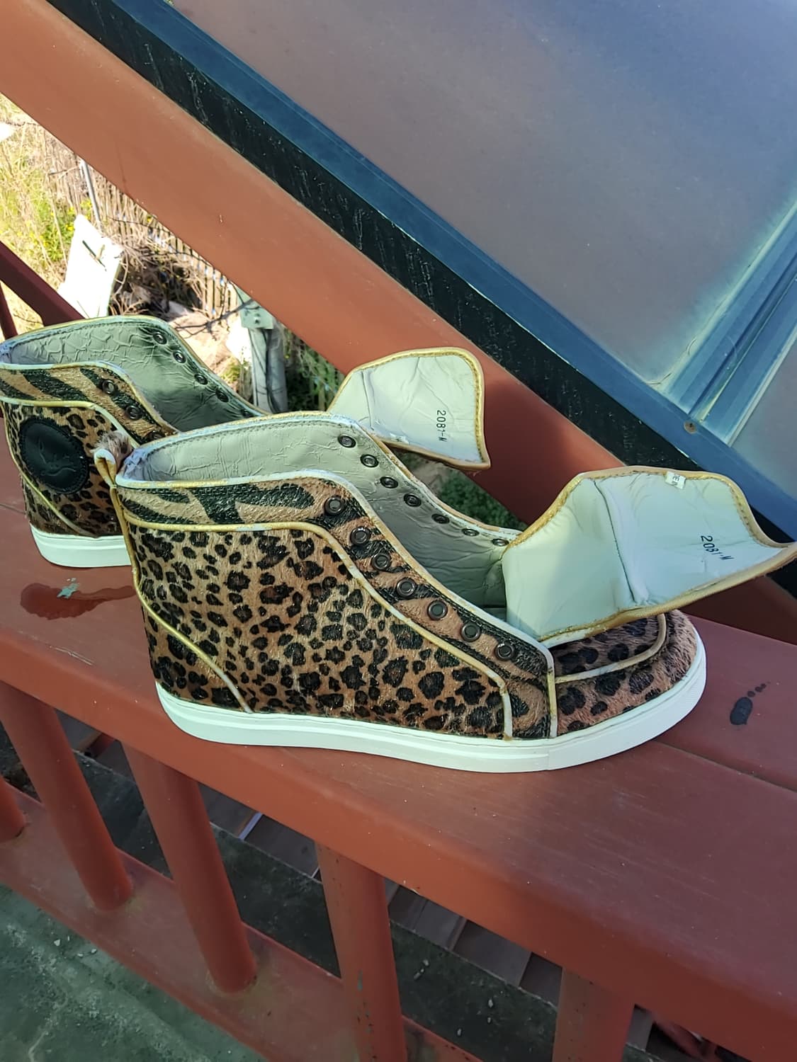 루부탱 레오파드 스니커즈 260 상품이미지1