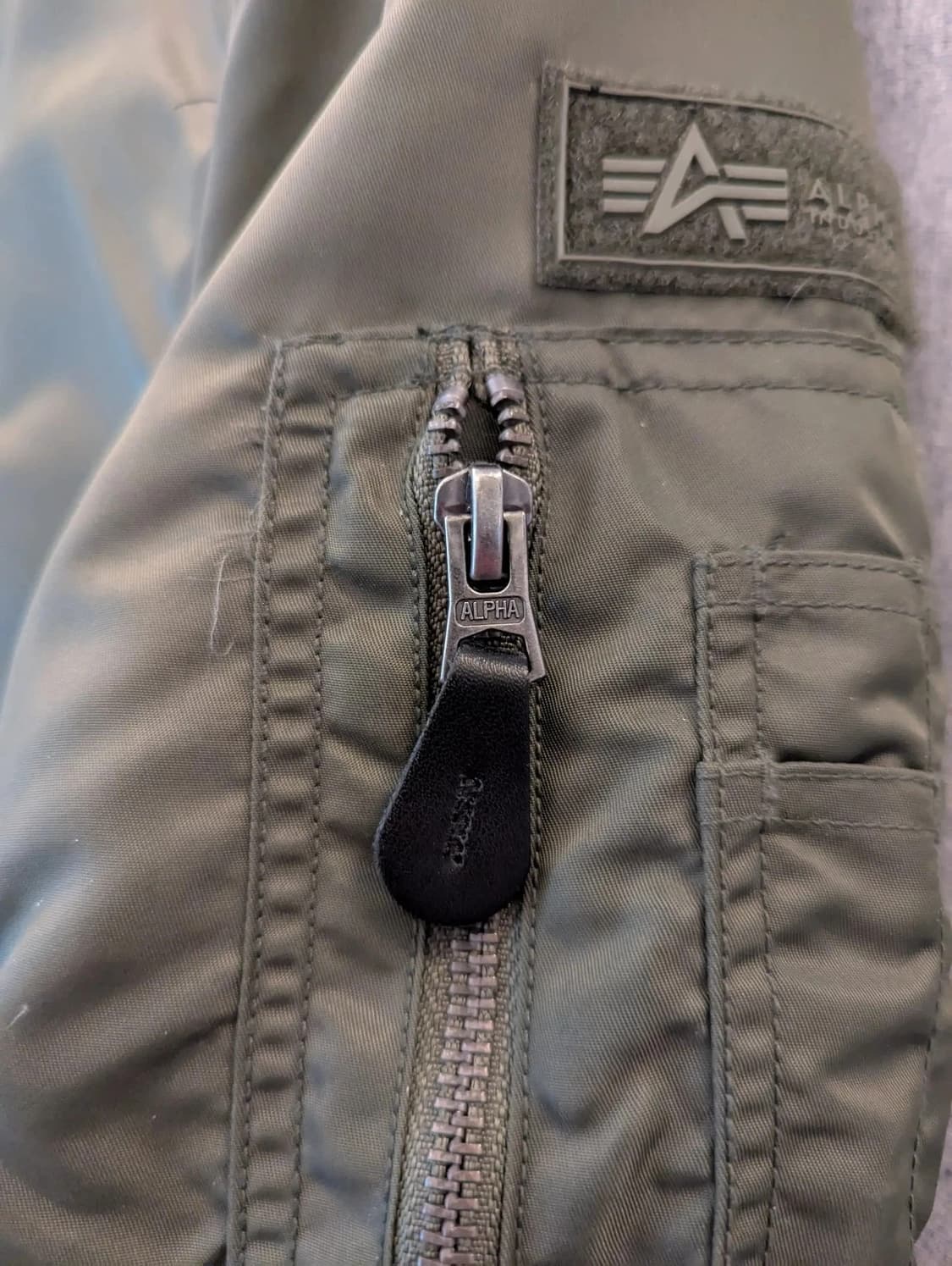 알파 인더스트리 MA-1 재킷 상품이미지5