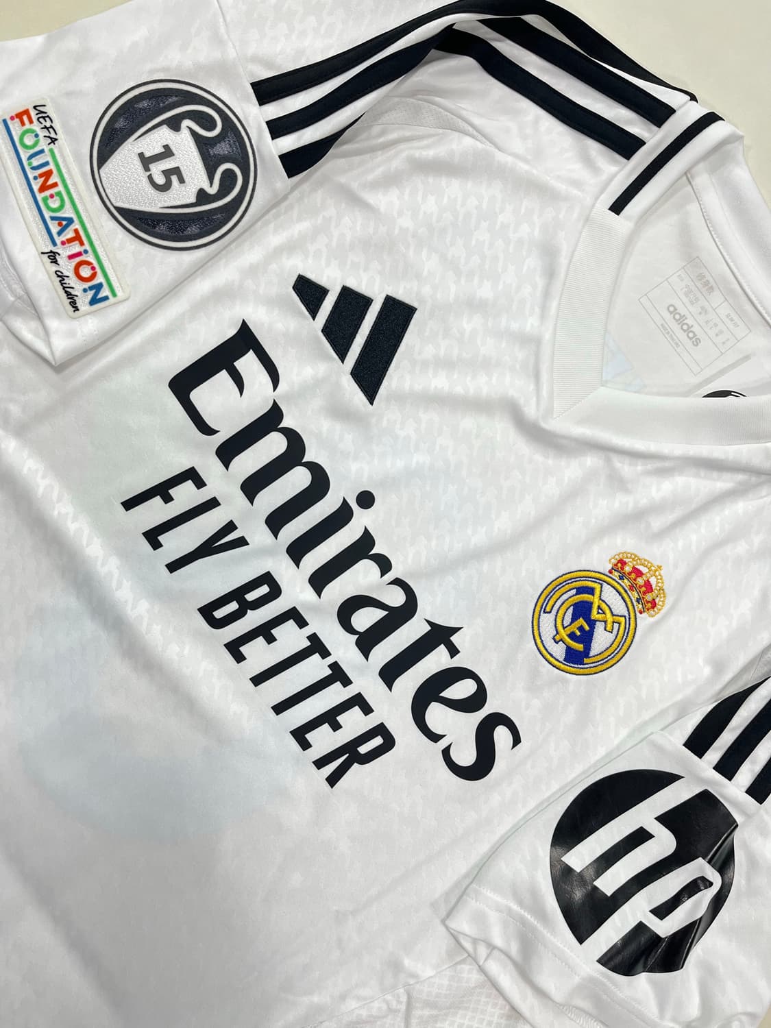 아디다스 24-25 레알 마드리드 CF 홈 페데리코 발베르데 (새제품) 상품이미지4