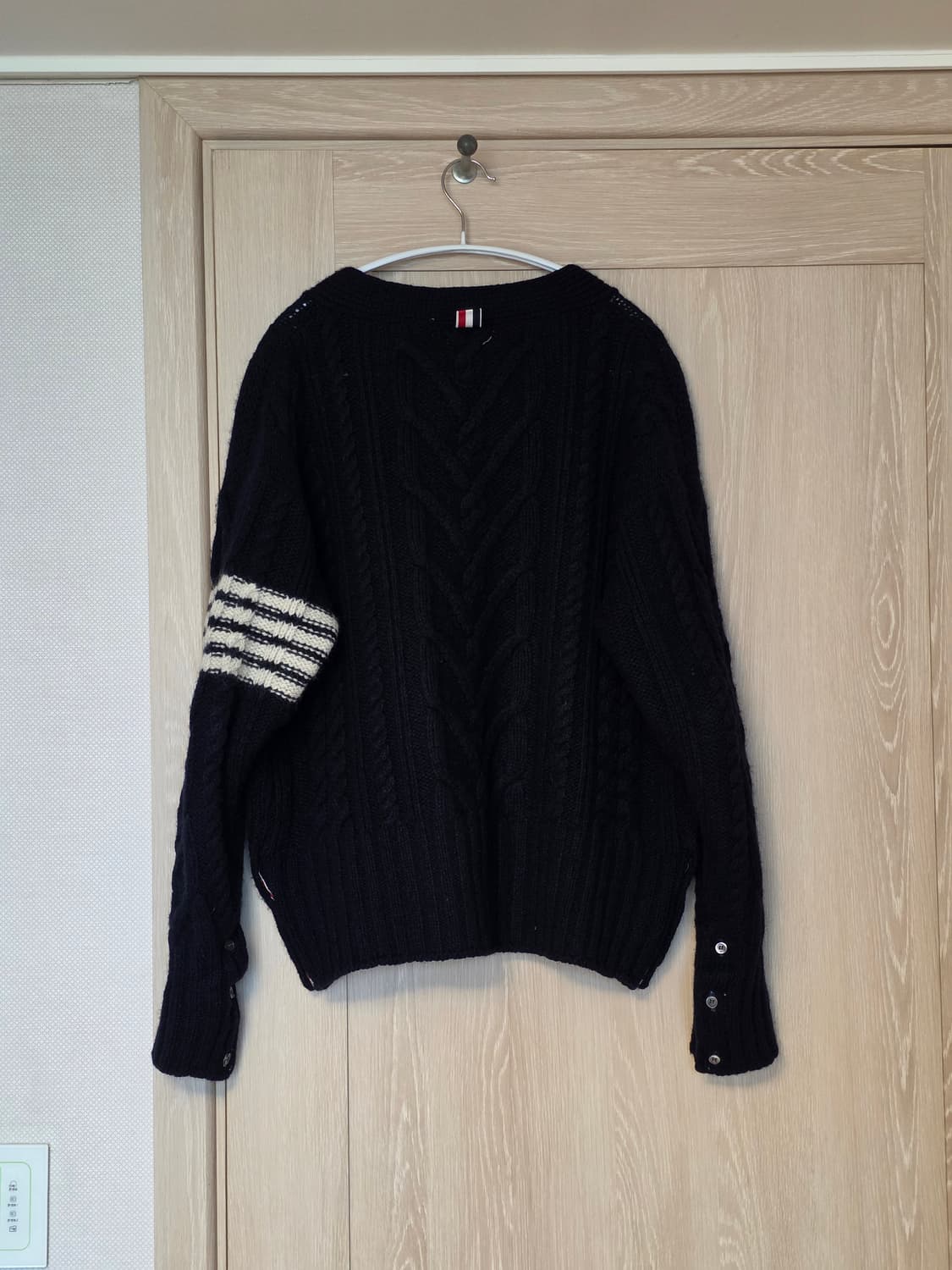 [4사이즈] 톰브라운 아란 케이블 니트 가디건 상품이미지7