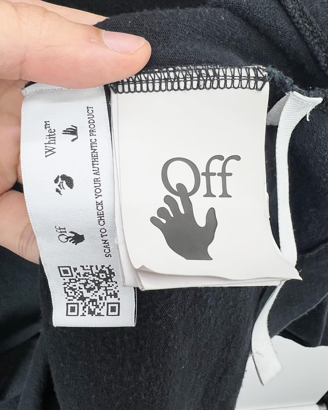 오프화이트 블랙 하프 티셔츠  상품이미지6