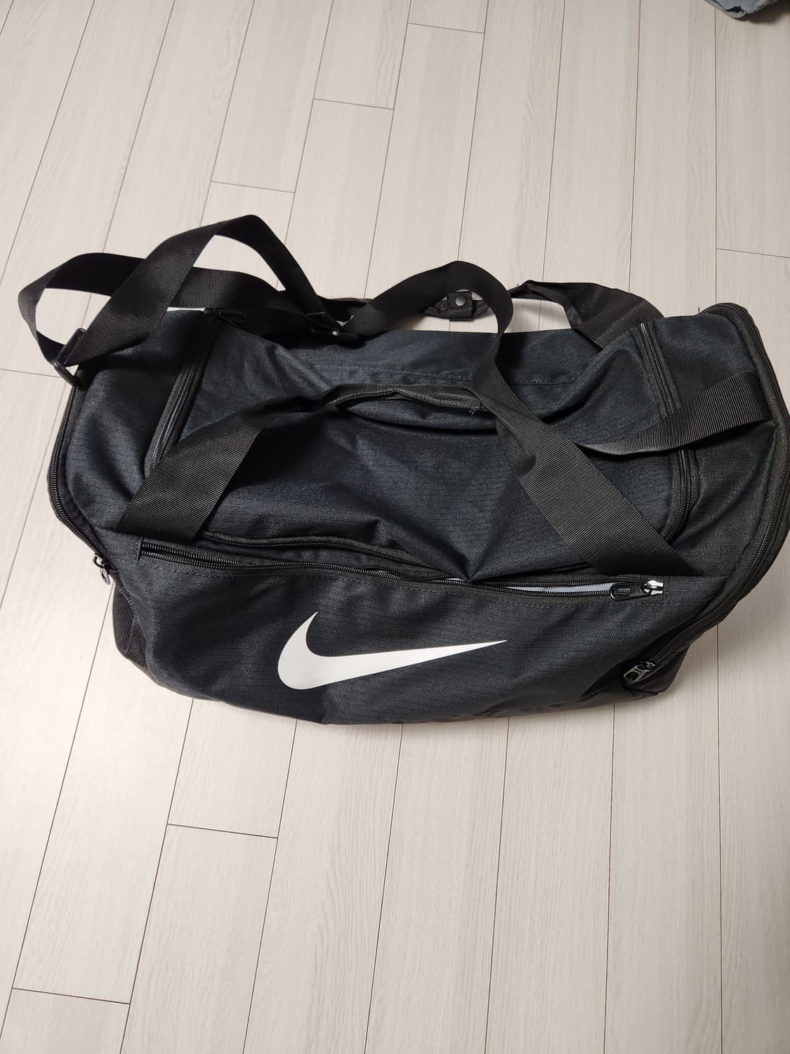 나이키 브라질리아 S 더플백 BA5957-010(미사용,새상품급)

스포 상품이미지2