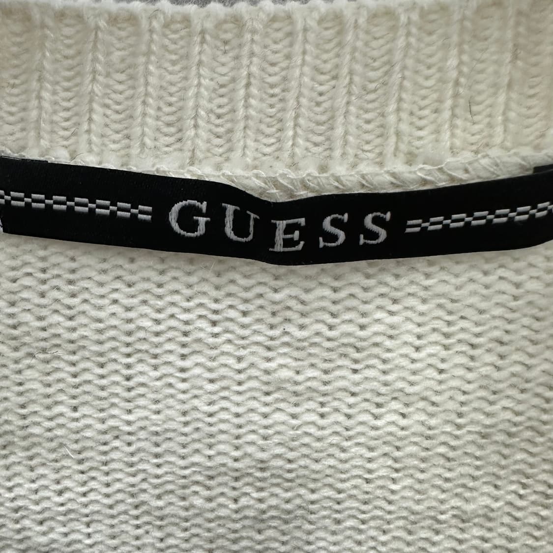 95 게스 남자 루즈핏 니트 상품이미지3