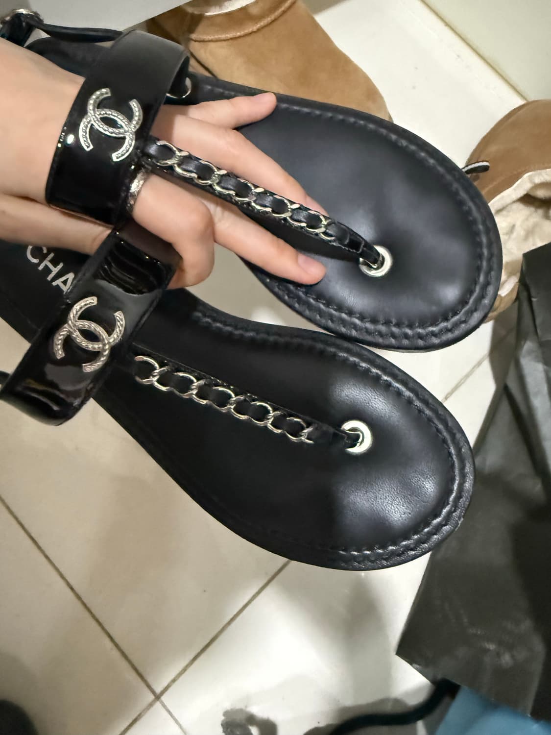 샤넬 체인 쪼리 샌들 은장 플리플랍 슬리퍼 제니 고윤정 여름 상품이미지2