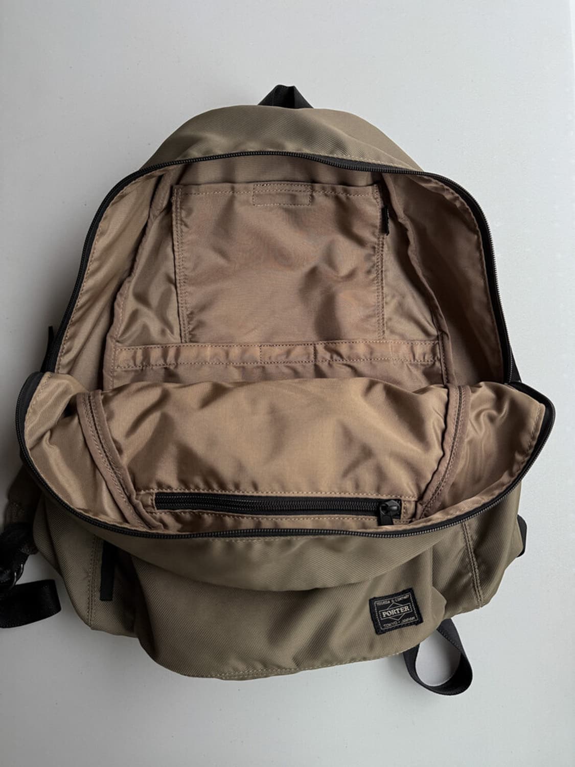 포터 데이팩 탠그레이 상품이미지2