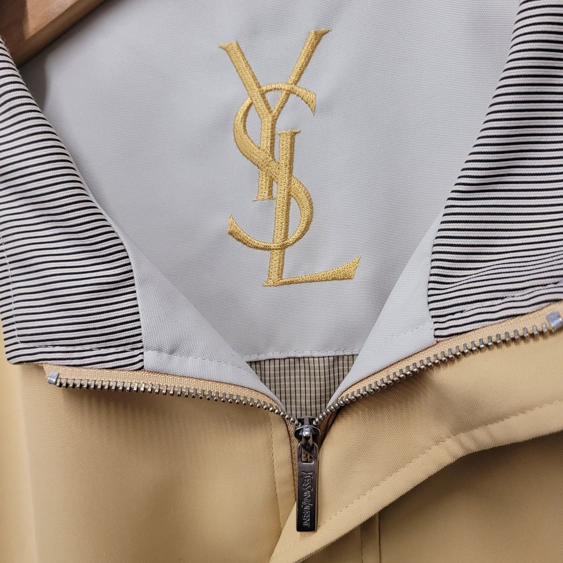 YSL 입생로랑 클래식 해링턴 자켓 상품이미지4