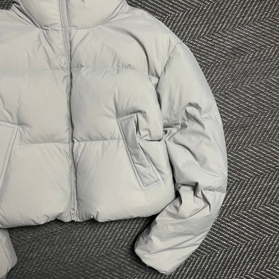 코드그라피 우먼스 덕 다운 푸퍼 크롭 패딩 그레이o 5101 상품이미지3