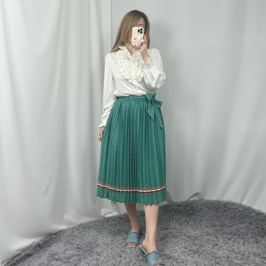 화이트 프릴 블라우스 상품이미지2