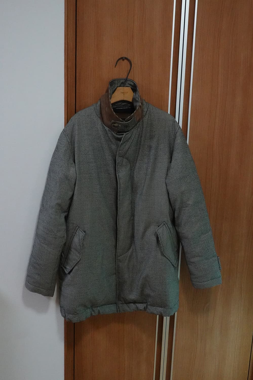 Breuer 브로이어 & Loro Piana 로로피아나 구스다운 반코트 상품이미지1